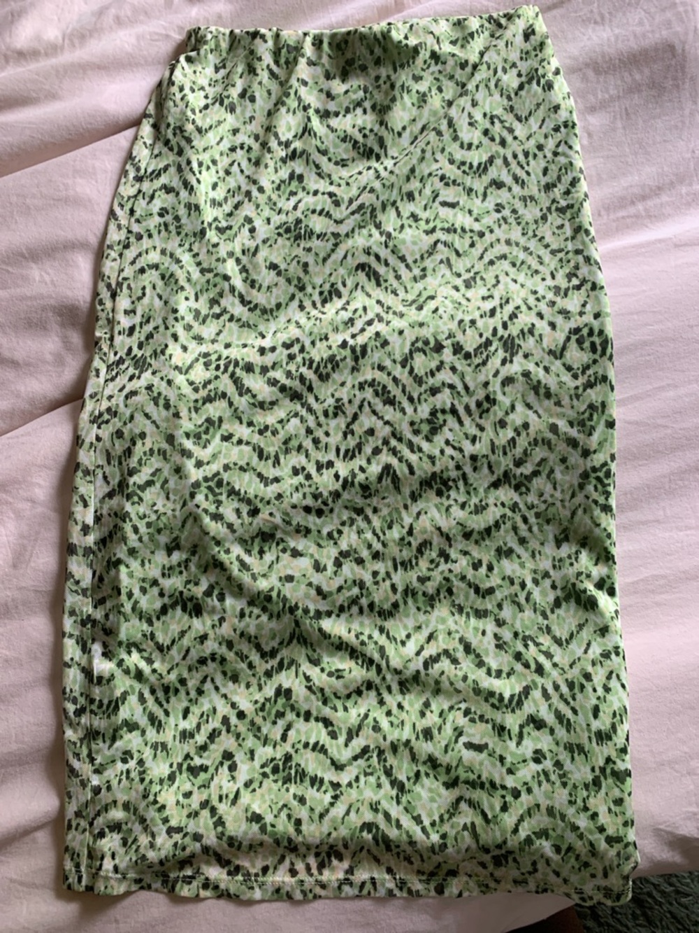 Bar III Green Printed Midi Skirt Size Small Used